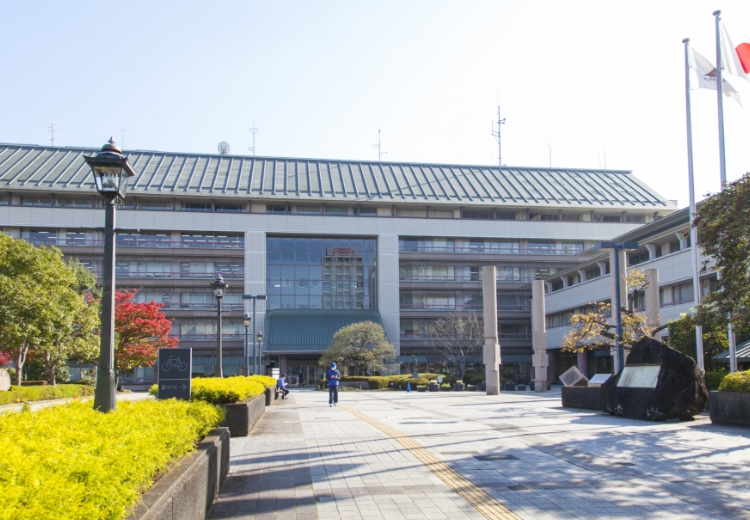 成田市役所